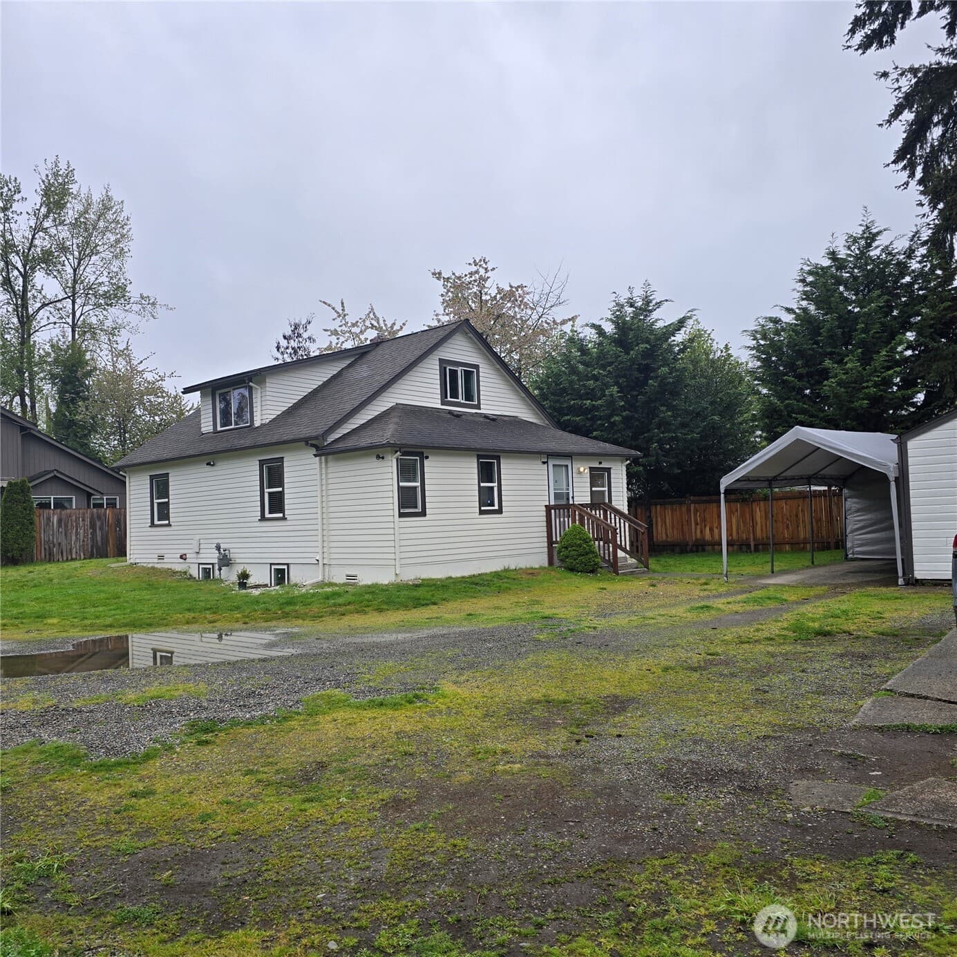 Property primary photo