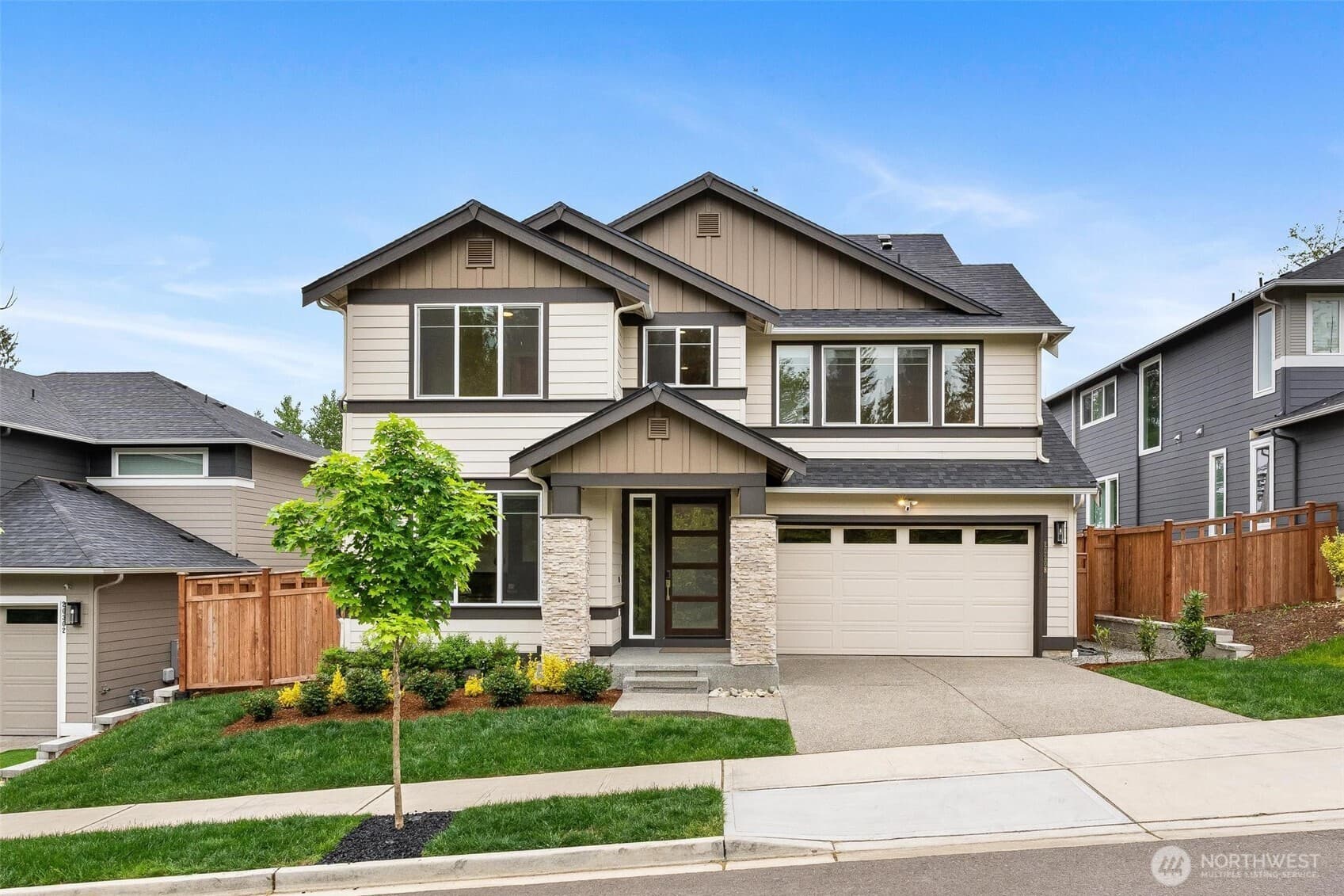 Property primary photo
